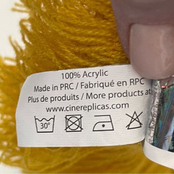 Harry Potter Gold and Black Hufflepuff Neckscarf - Picture 5 of 6